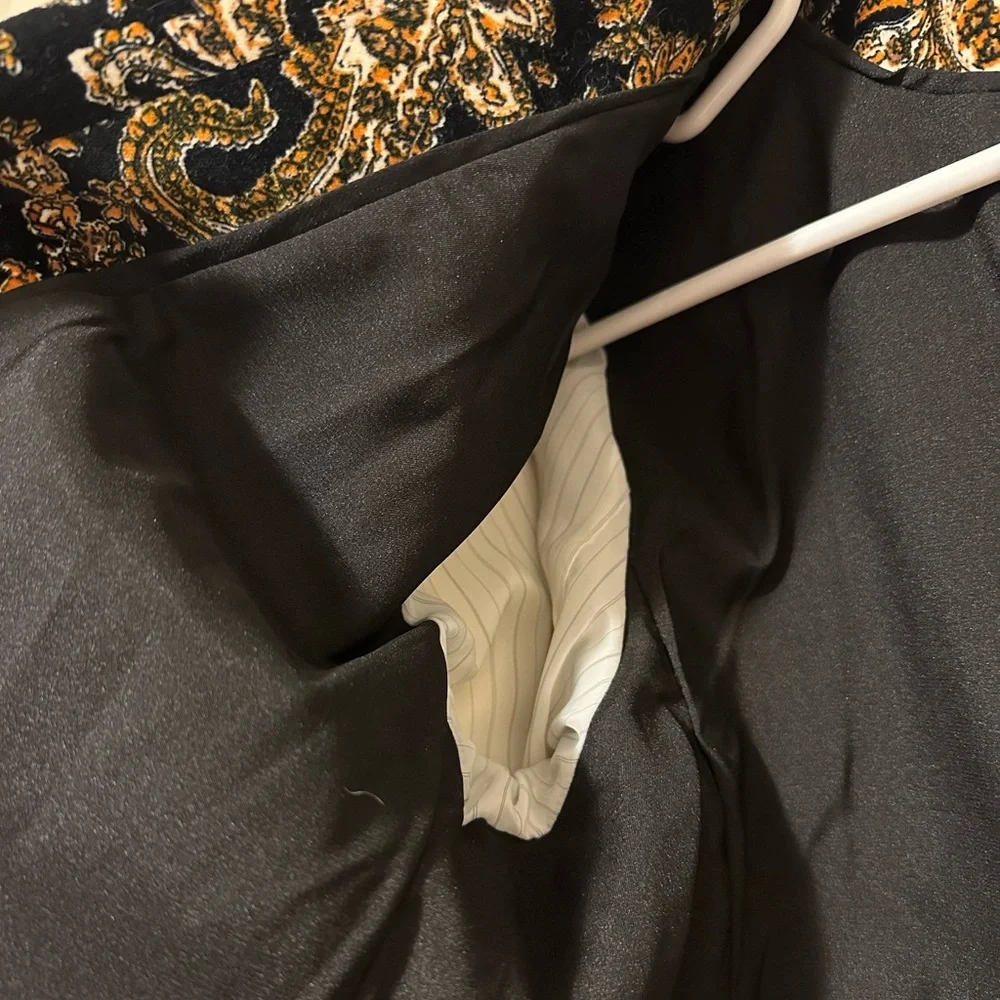 Michael Kors Velvet Blazer - Picture 6 of 7